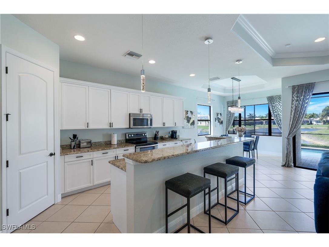 1685 Serrano Circle Naples FL 34105 225073438 image2