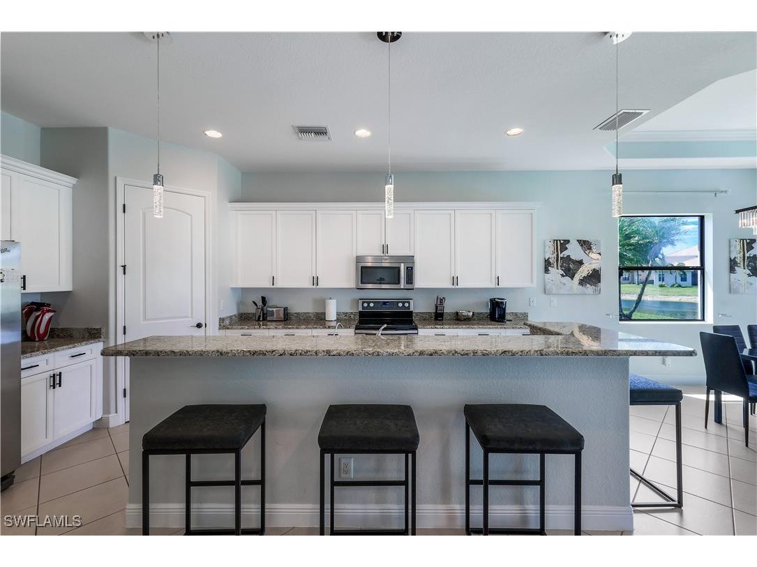 1685 Serrano Circle Naples FL 34105 225073438 image4