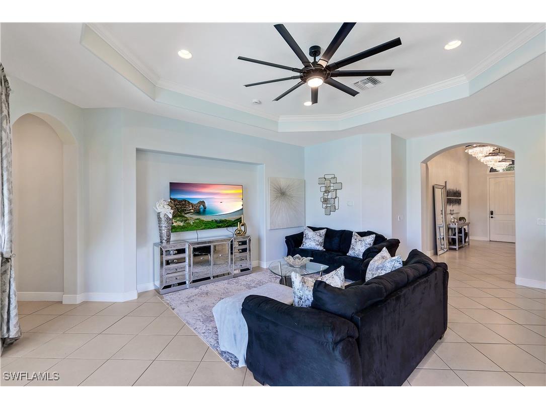 1685 Serrano Circle Naples FL 34105 225073438 image7