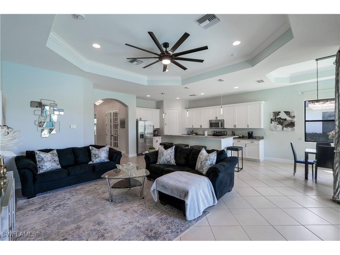 1685 Serrano Circle Naples FL 34105 225073438 image8