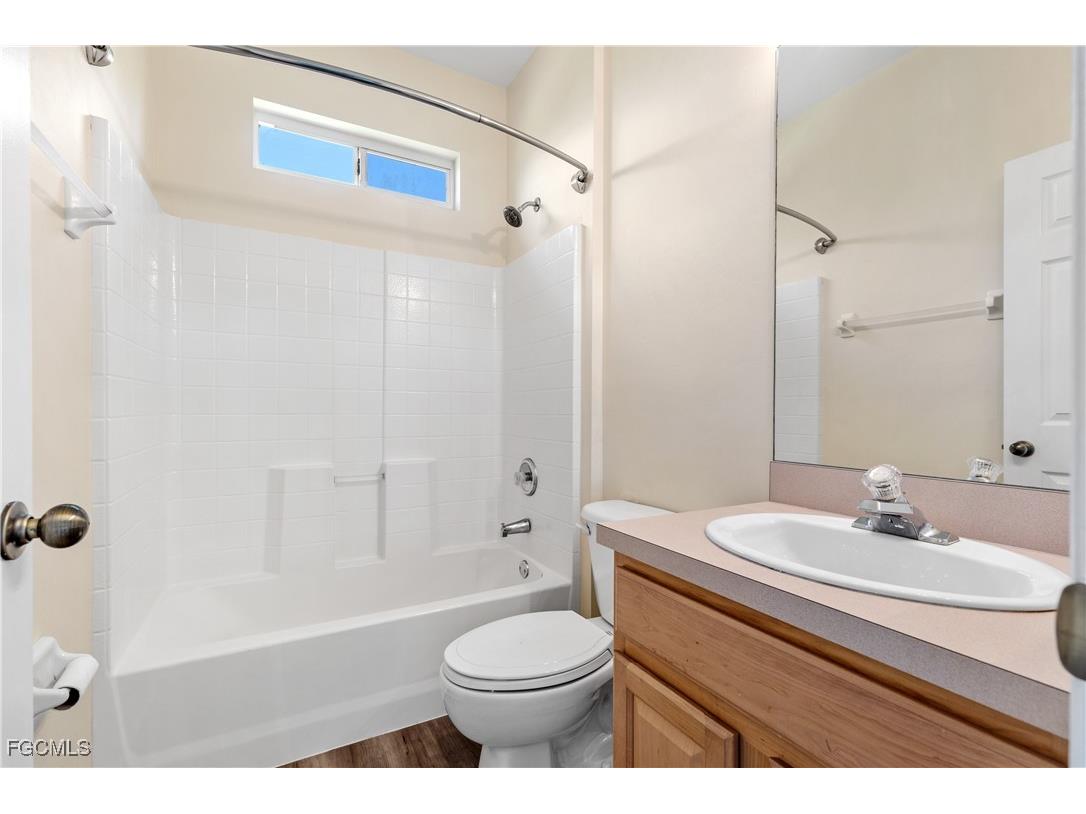 16856 Colony Lakes Boulevard Fort Myers FL 33908 2025003810 image12