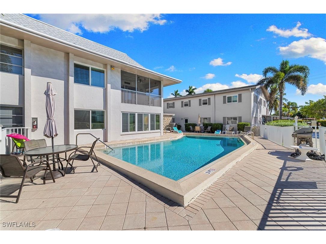 1686 Blue Point Avenue #A1 Naples FL 34102 226002595 image31