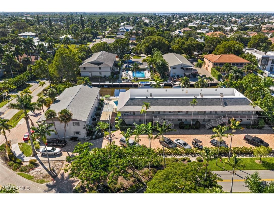 1686 Blue Point Avenue #A1 Naples FL 34102 226002595 image34