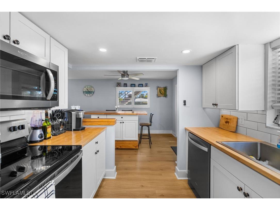 1686 Blue Point Avenue #A1 Naples FL 34102 226002595 image6