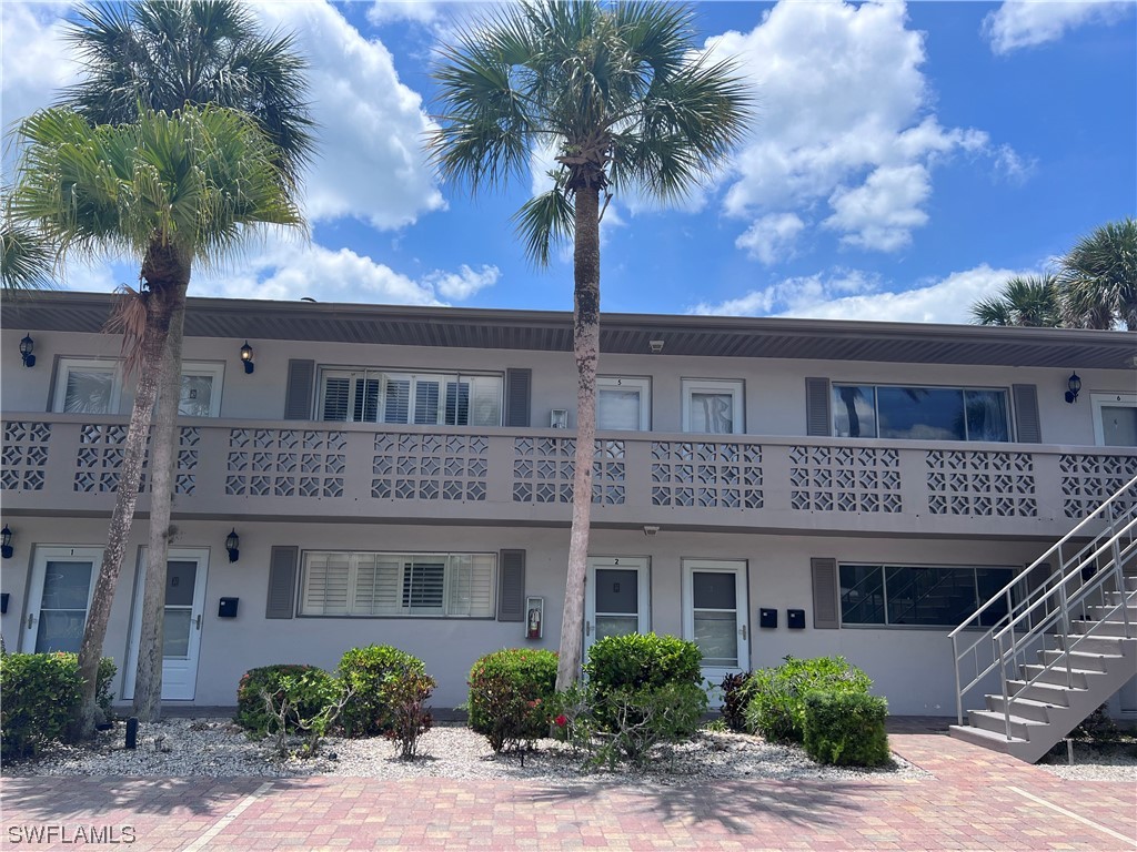 1686 Blue Point Avenue #A5 Naples FL 34102 223036372 image1