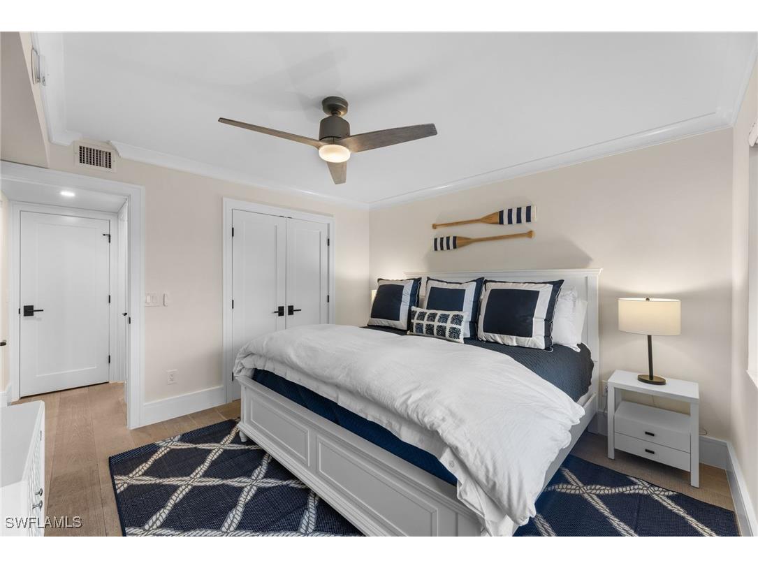 1686 Blue Point Avenue #B1 Naples FL 34102 225076375 image14