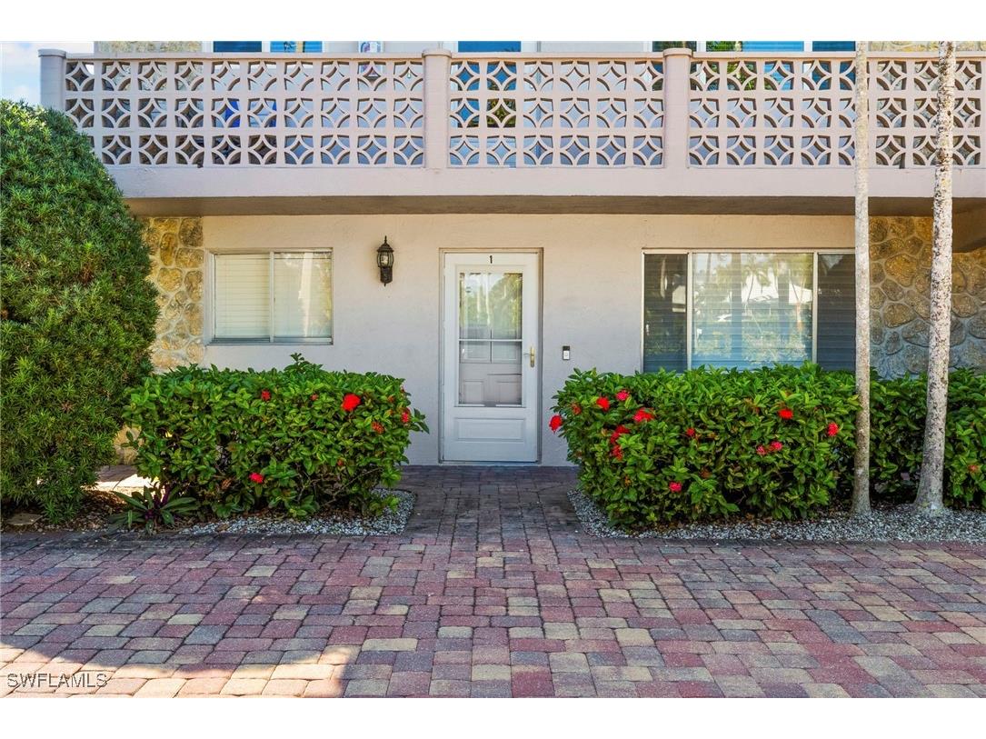 1686 Blue Point Avenue #B1 Naples FL 34102 225076375 image18