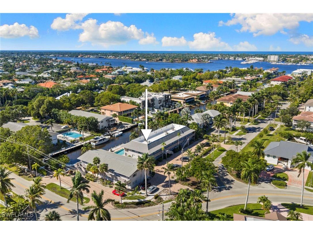 1686 Blue Point Avenue #B1 Naples FL 34102 225076375 image29