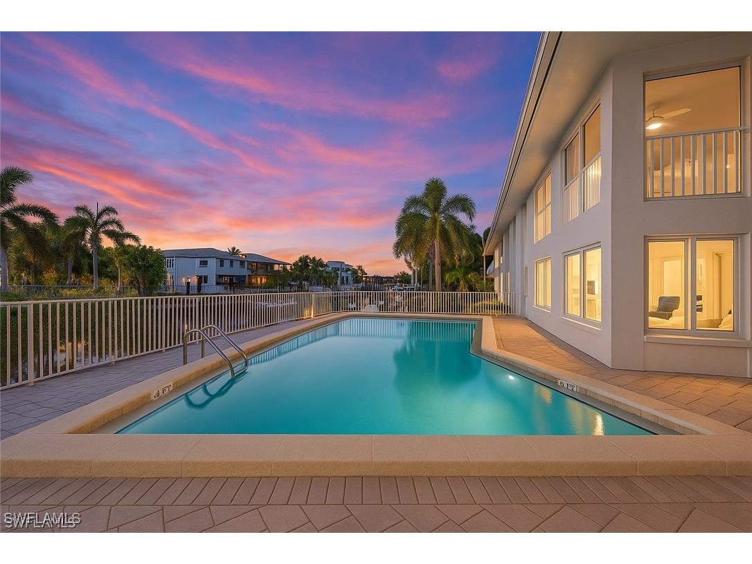 1686 Blue Point Avenue #B5 Naples FL 34102 225075368 image1