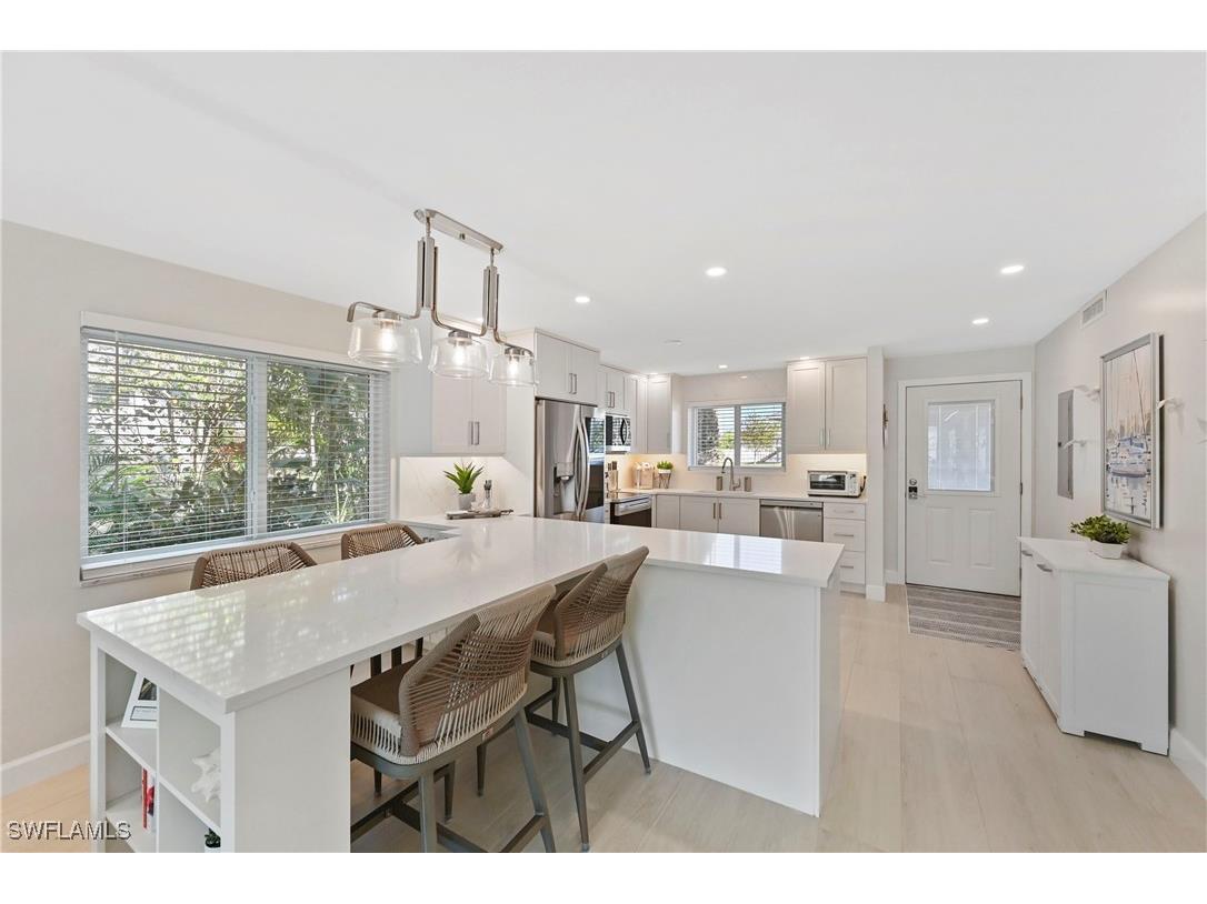 1686 Blue Point Avenue #B5 Naples FL 34102 225075368 image15