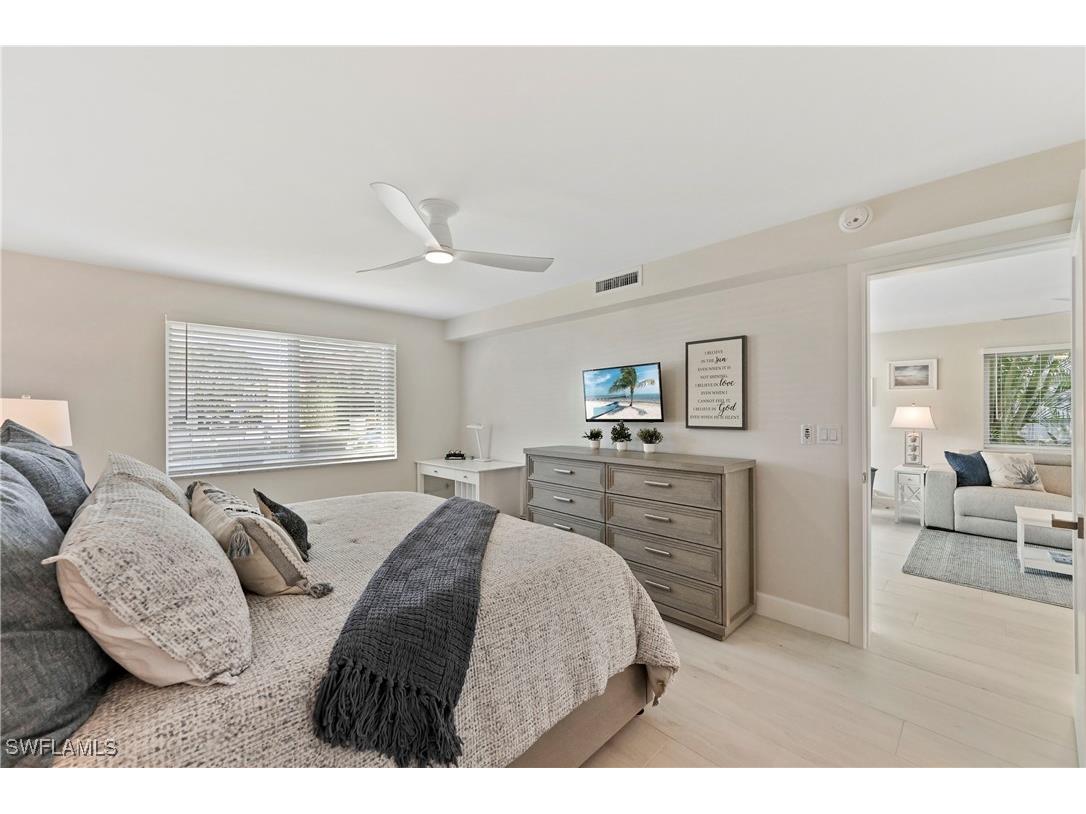 1686 Blue Point Avenue #B5 Naples FL 34102 225075368 image26