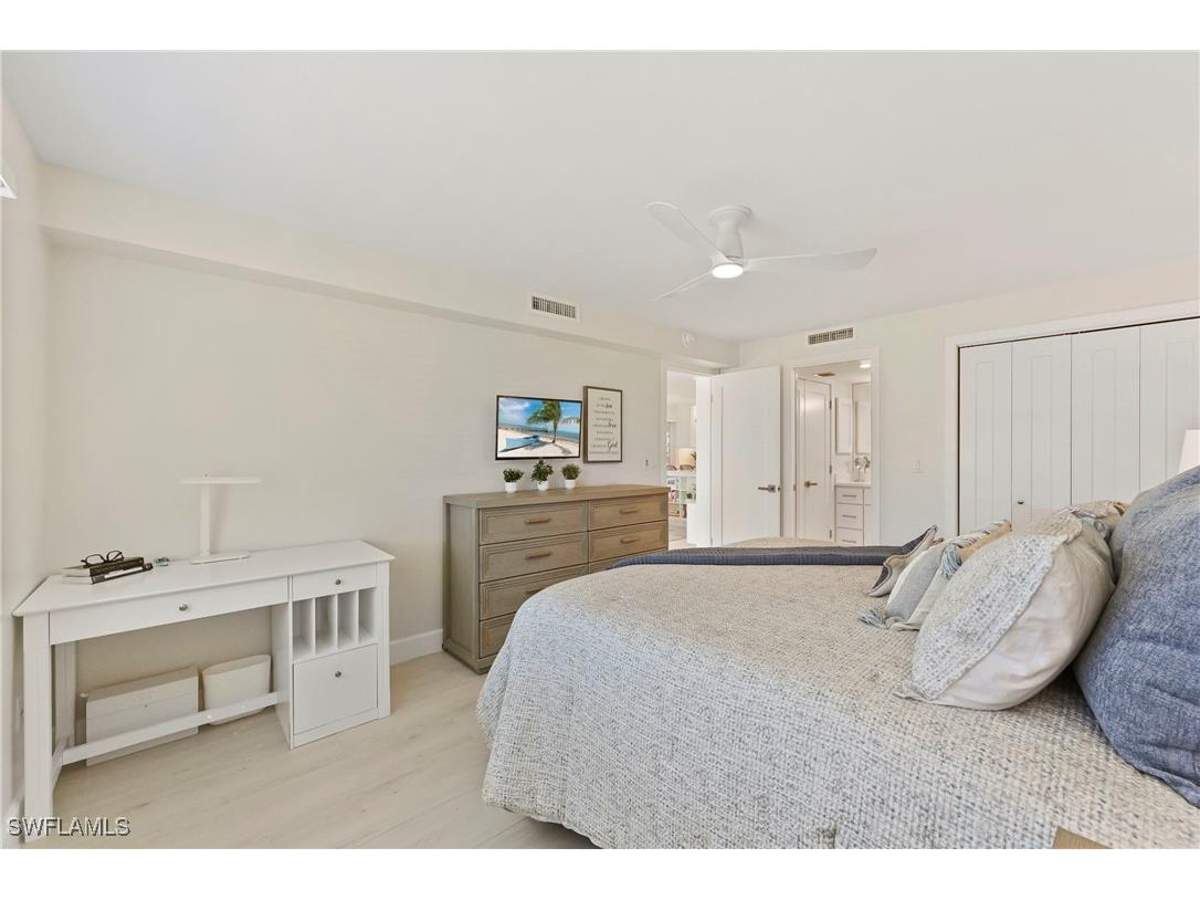 1686 Blue Point Avenue #B5 Naples FL 34102 225075368 image29