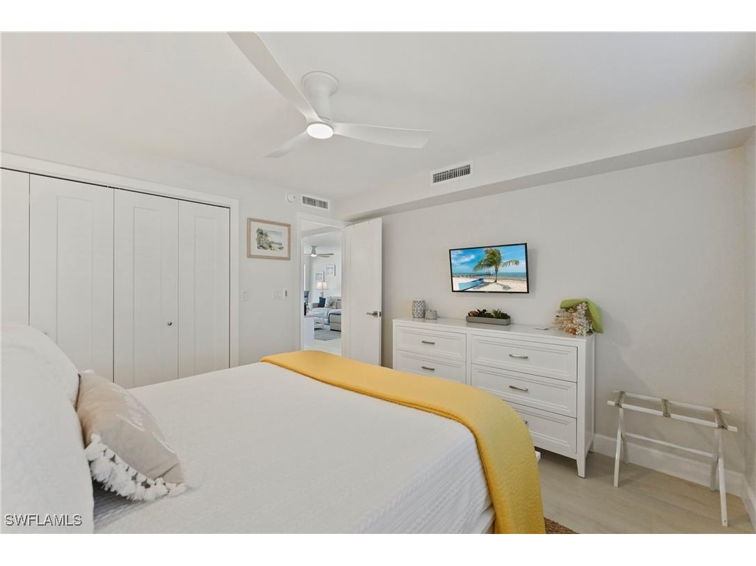 1686 Blue Point Avenue #B5 Naples FL 34102 225075368 image33