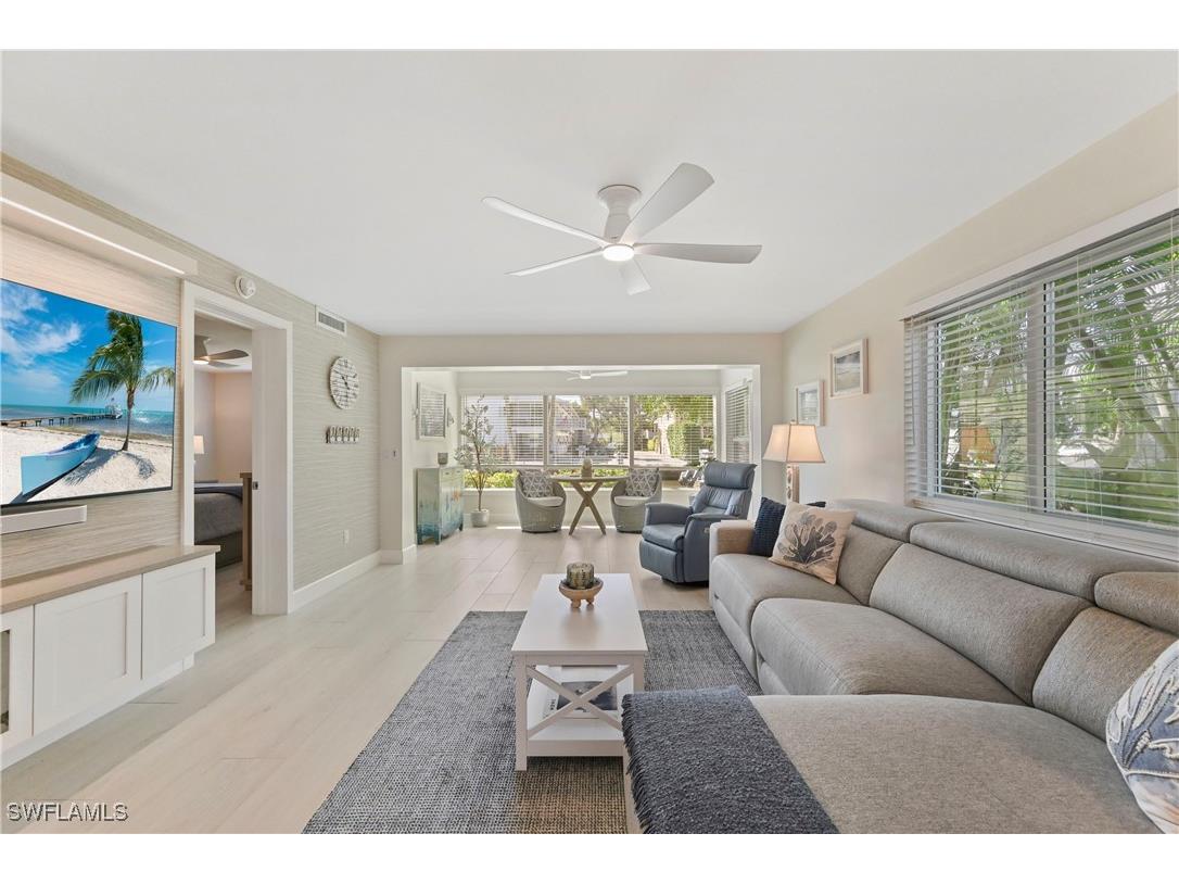 1686 Blue Point Avenue #B5 Naples FL 34102 225075368 image5