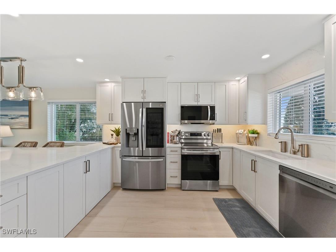 1686 Blue Point Avenue #B5 Naples FL 34102 225075368 image8