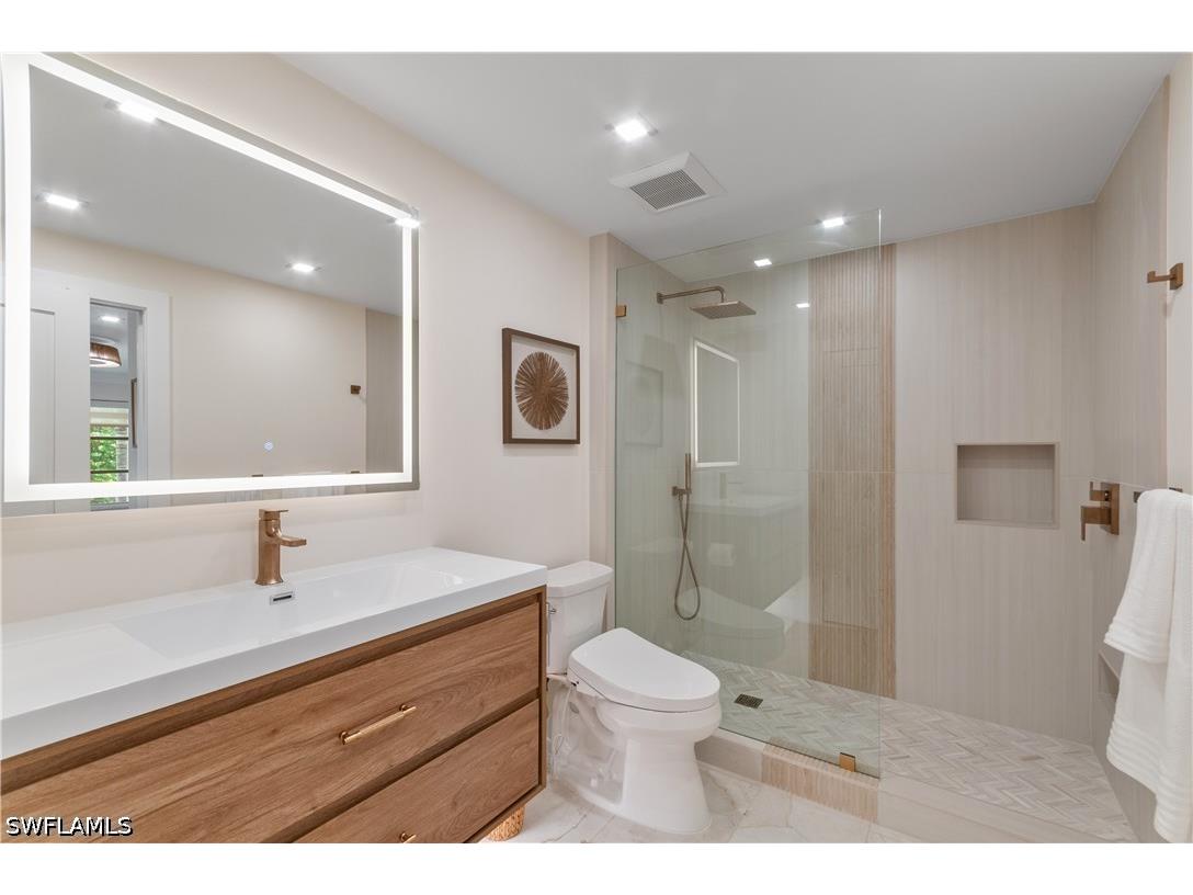 1686 Blue Point Avenue #B9 Naples FL 34102 226023354 image21