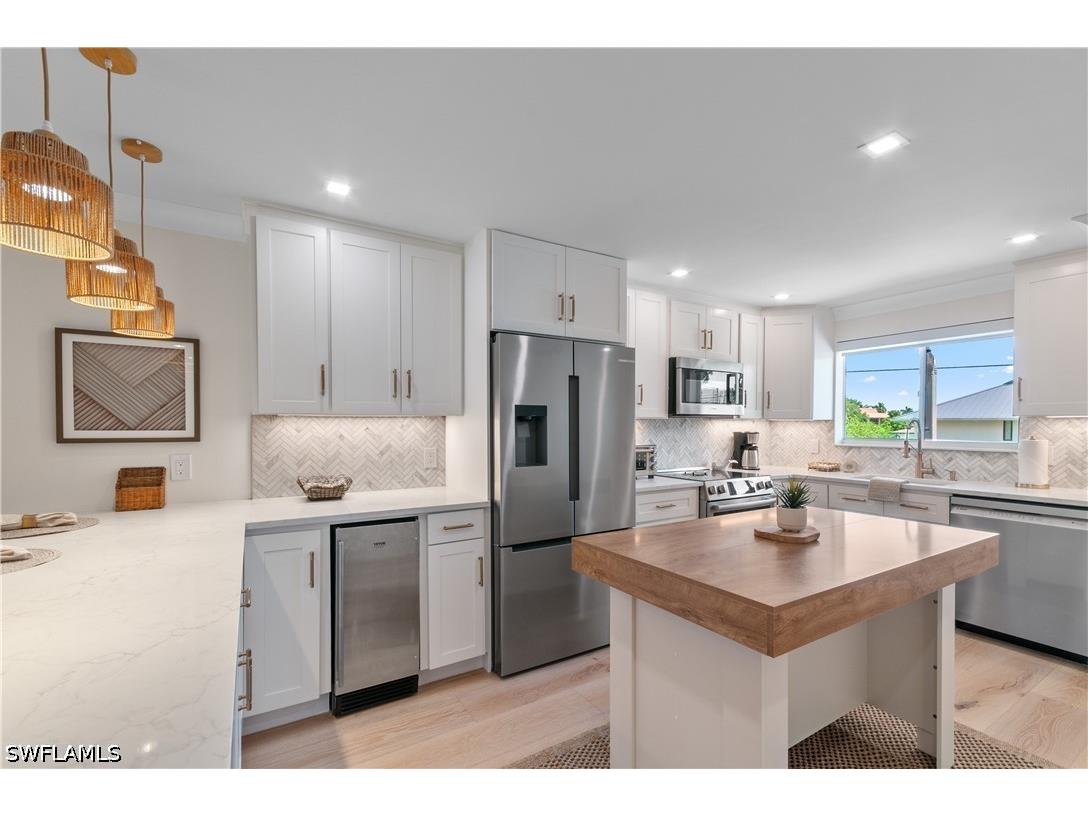 1686 Blue Point Avenue #B9 Naples FL 34102 226023354 image3