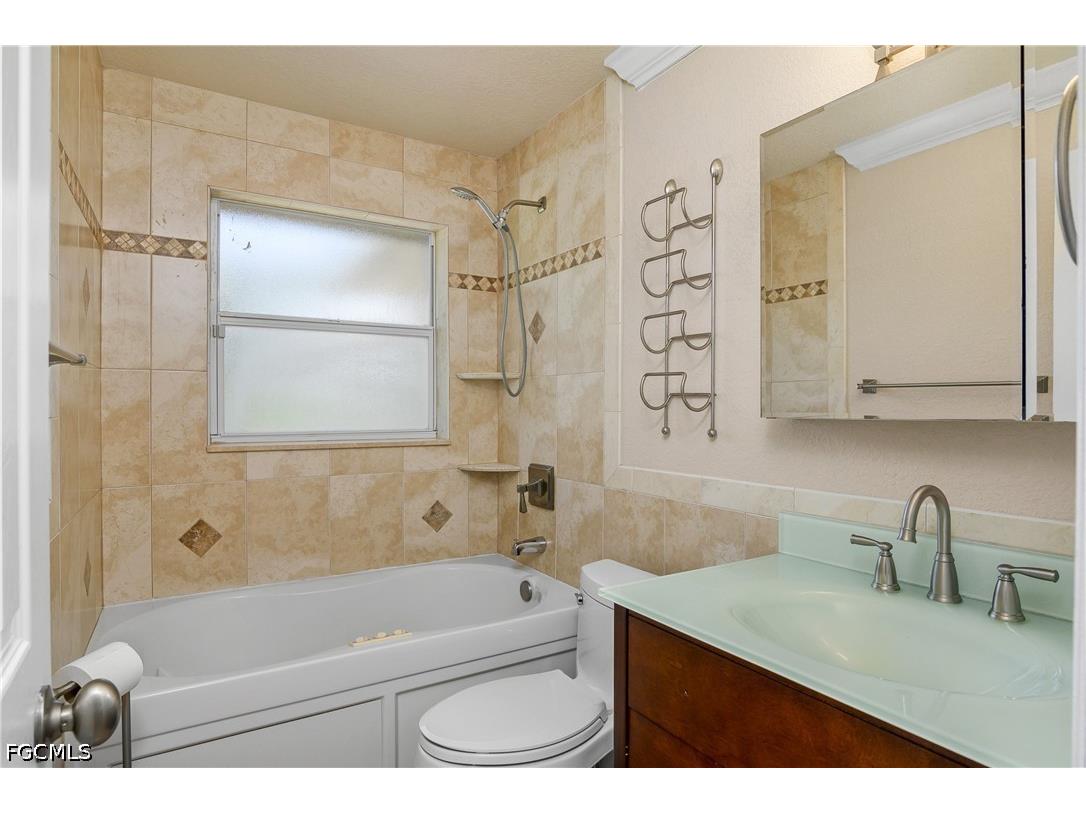 1687 N Flossmoor Road Fort Myers FL 33919 2026017076 image18