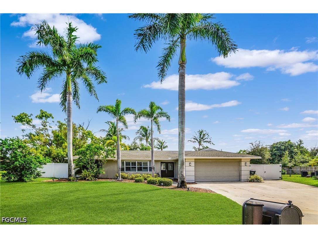 1687 N Flossmoor Road Fort Myers FL 33919 2026017076 image4
