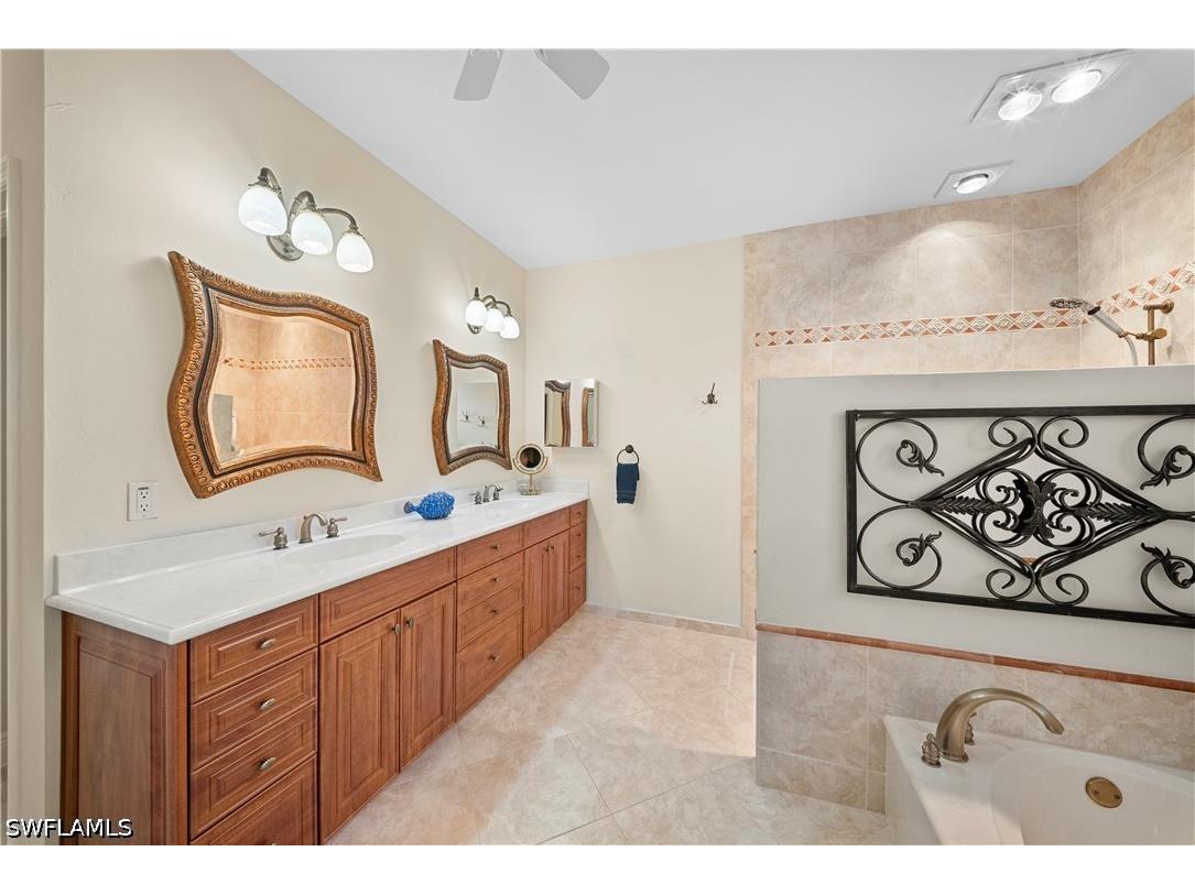 1688 Villa Court Marco Island FL 34145 226020931 image28