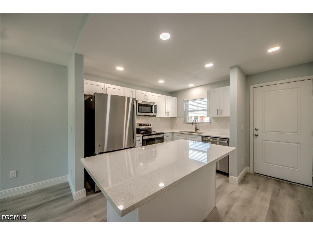 16881 Davis Road #116 Fort Myers FL 33908 2026015737 image5