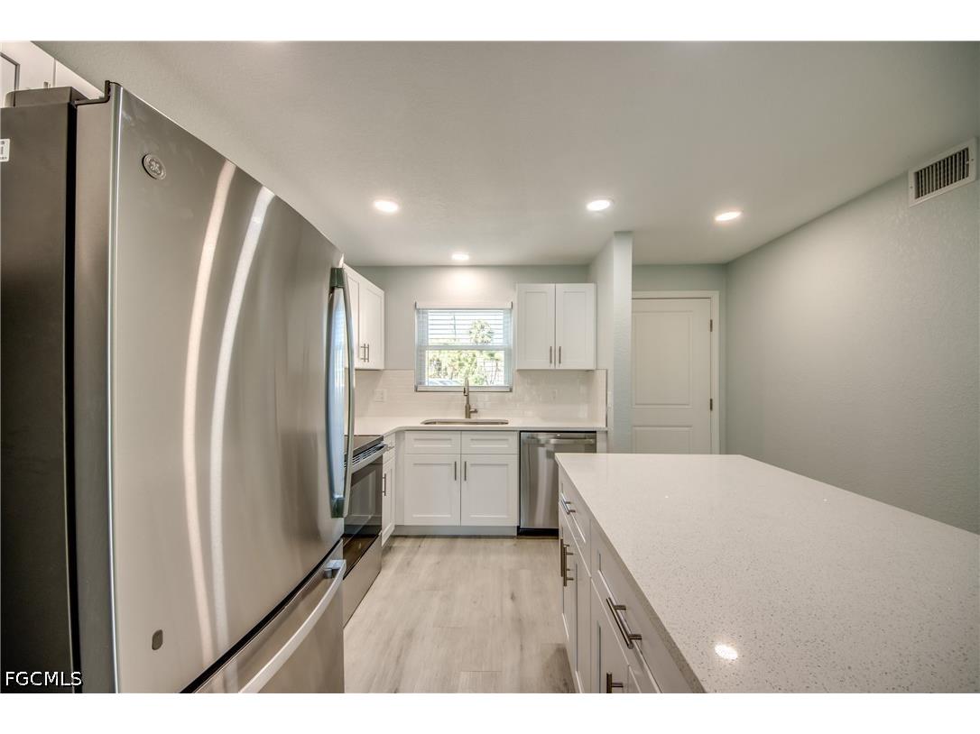 16881 Davis Road #116 Fort Myers FL 33908 2026015737 image6