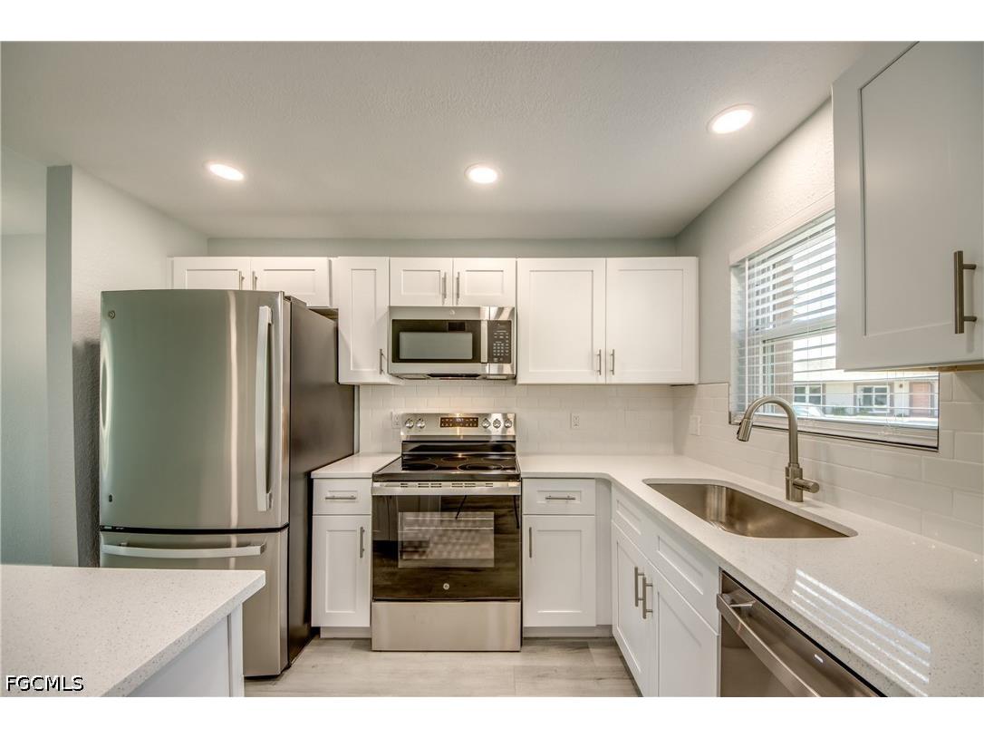 16881 Davis Road #116 Fort Myers FL 33908 2026018483 image7