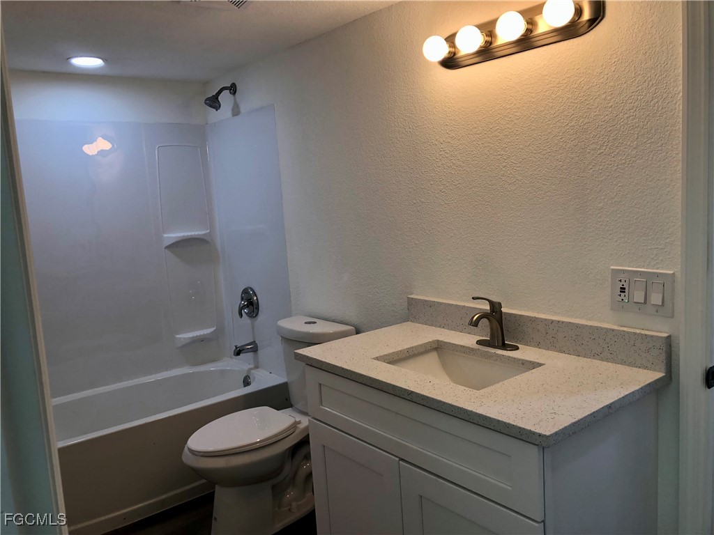 16881 Davis Road #214 Fort Myers FL 33908 2025017220 image24