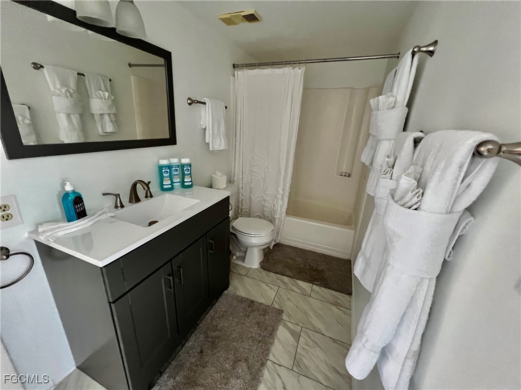 16881 Davis Road #225 Fort Myers FL 33908 2025020613 image10