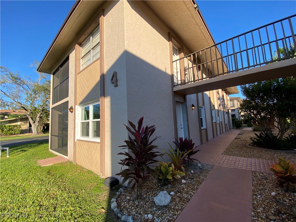 16881 Davis Road #412 Fort Myers FL 33908 2025019721 image1