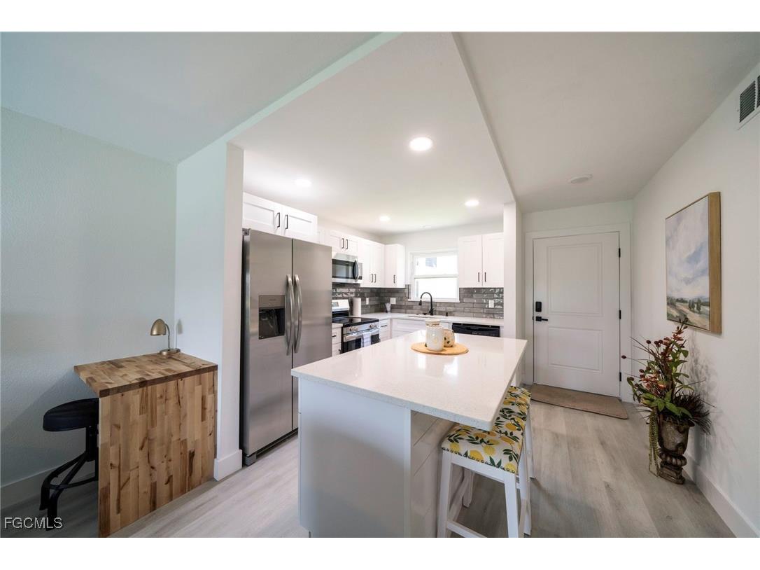 16881 Davis Road #716 Fort Myers FL 33908 2025021849 image5