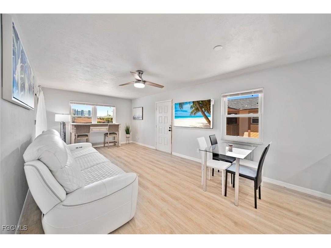 16881 Davis Road #721 Fort Myers FL 33908 2025018183 image2