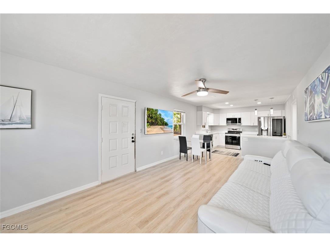 16881 Davis Road #721 Fort Myers FL 33908 2025018433 image5