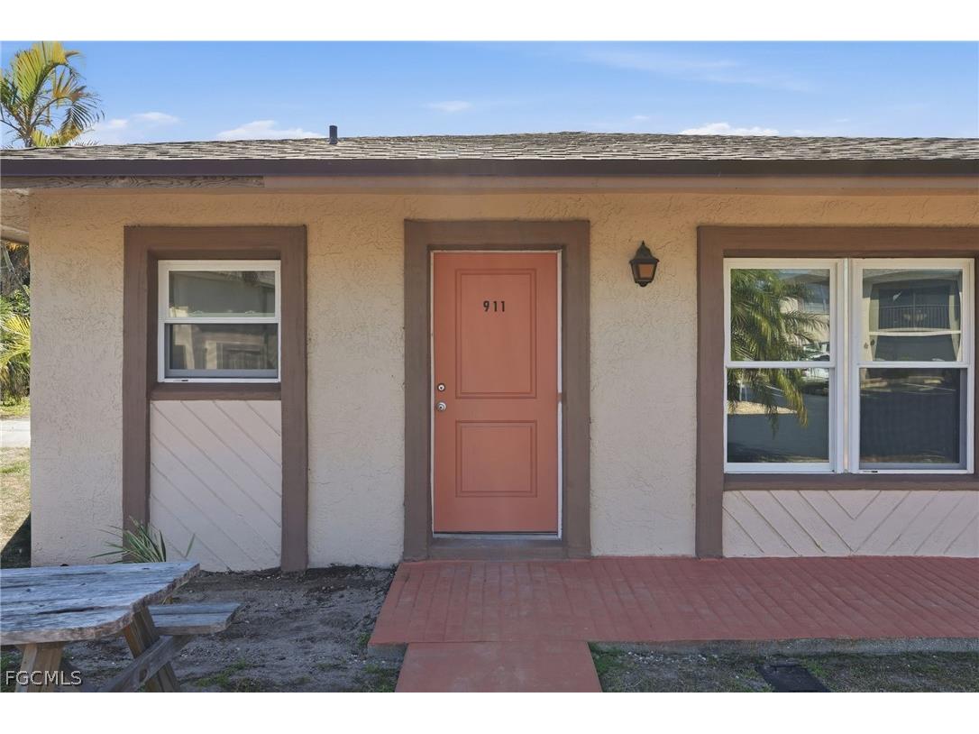 16881 Davis Road #911 Fort Myers FL 33908 2026007578 image1