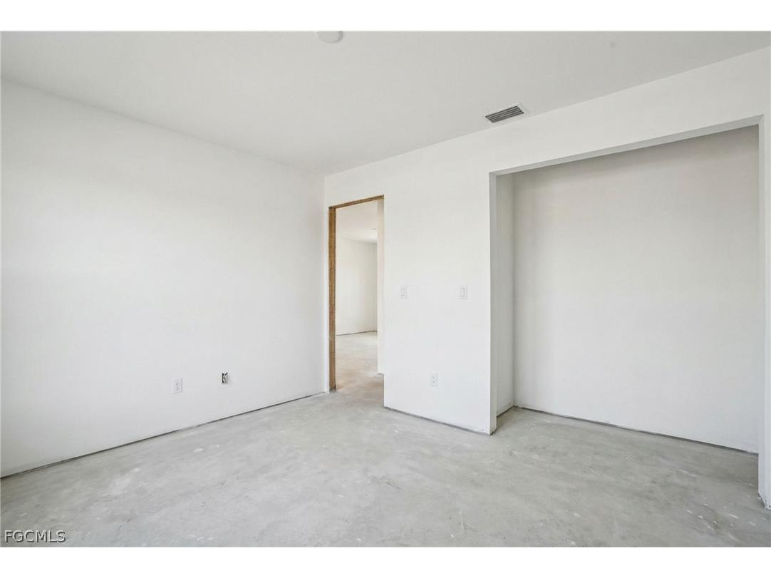 16881 Davis Road #911 Fort Myers FL 33908 2026007578 image6