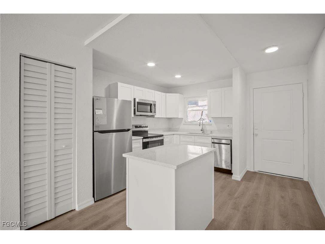 16881 Davis Road #214 Fort Myers FL 33908 2025008583 image10