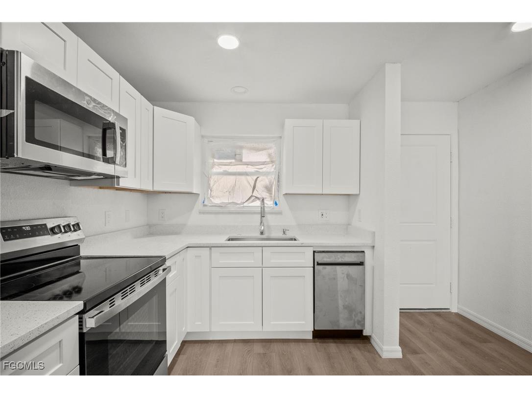 16881 Davis Road #214 Fort Myers FL 33908 2025008583 image18