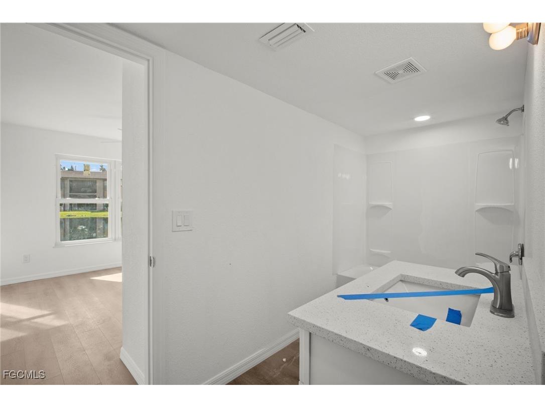 16881 Davis Road #214 Fort Myers FL 33908 2025008583 image6
