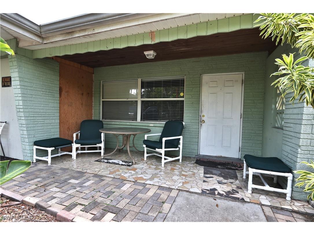 1689 Daniels Drive North Fort Myers FL 33917 223027517 image1