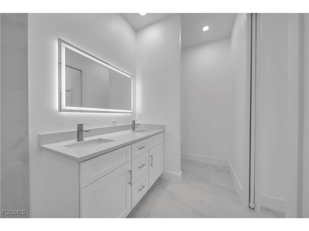 1689 Palmetto Avenue Lehigh Acres FL 33972 2025013363 image19