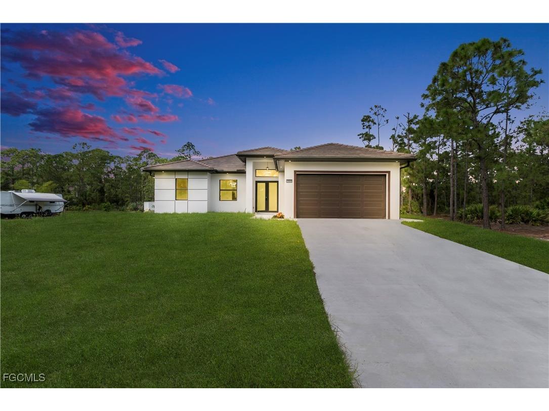 1689 Palmetto Avenue Lehigh Acres FL 33972 2025013363 image2