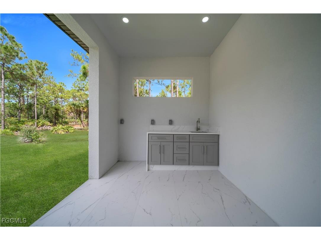 1689 Palmetto Avenue Lehigh Acres FL 33972 2025013363 image34