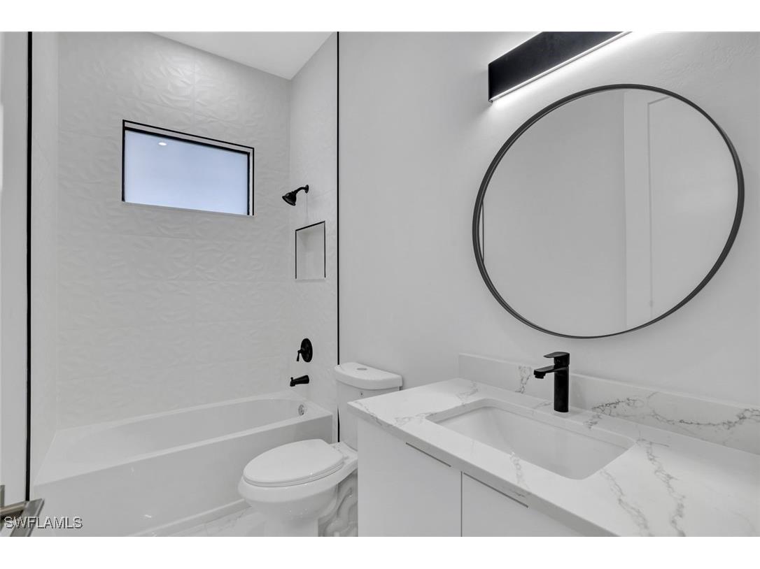 169 18th Avenue NW Naples FL 34120 225069158 image17