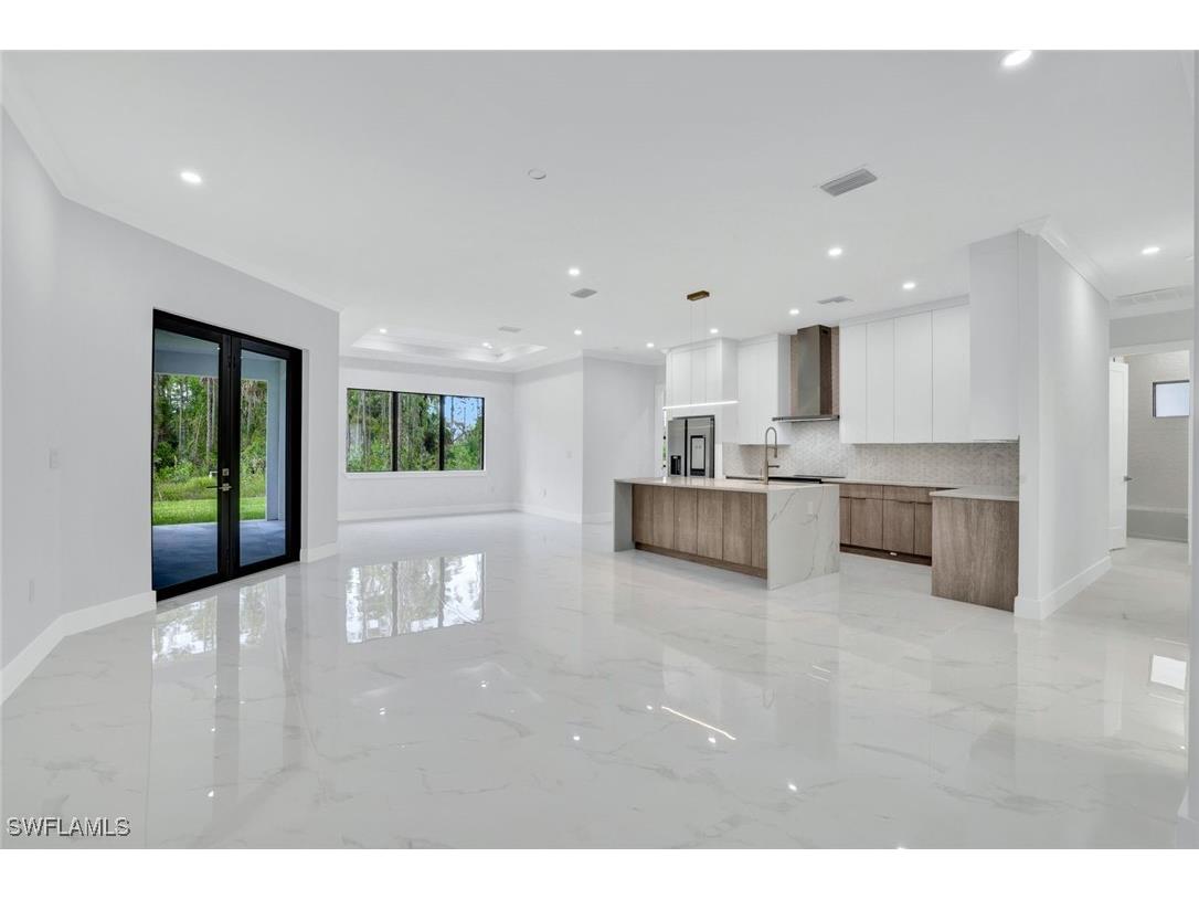 169 18th Avenue NW Naples FL 34120 225069158 image3