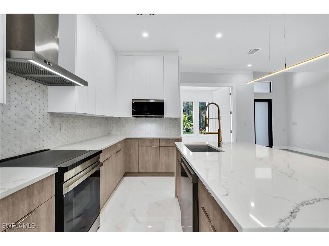 169 18th Avenue NW Naples FL 34120 225069158 image6