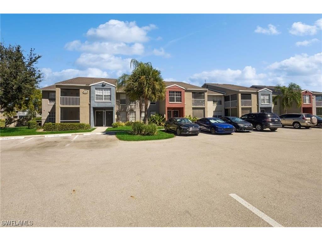 169 Santa Clara Drive #169-8 Naples FL 34104 224011970 image1