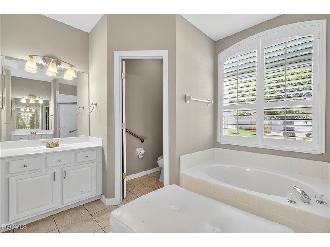 16901 Colony Lakes Boulevard Fort Myers FL 33908 2025009137 image7