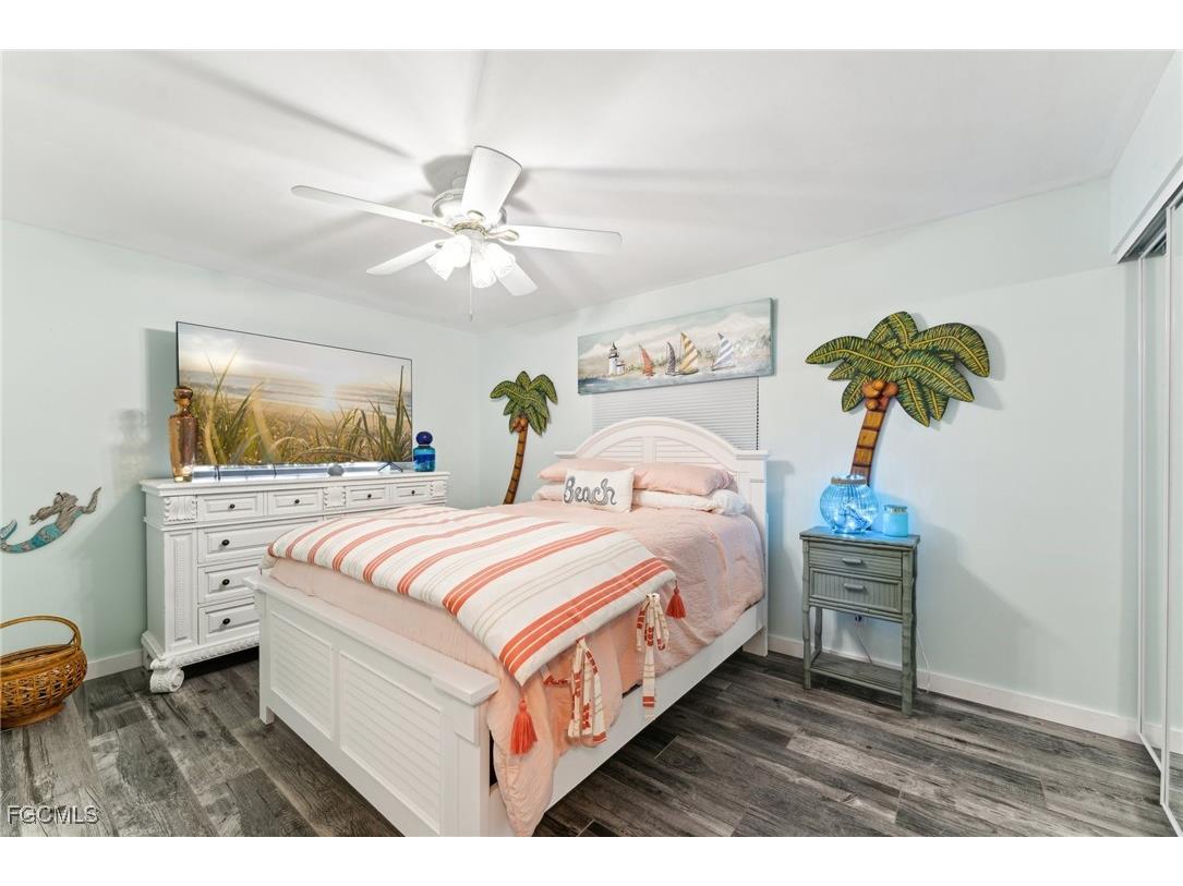 1691 Lakeside Terrace North Fort Myers FL 33903 2026000918 image26