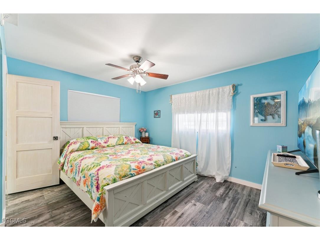 1691 Lakeside Terrace North Fort Myers FL 33903 2026000918 image28