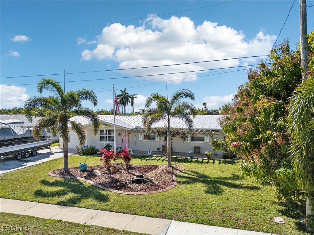 1691 Lakeside Terrace North Fort Myers FL 33903 2026000918 image45